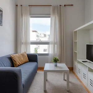 https://two-bedroom-apartment-in-the-heart-of-triana.in-canary-islands.com